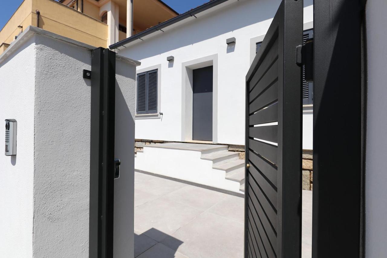 Renovated & Fully Equipped-Luxurious-2Room Fontana Suite, It Just Doesn'T Get Any Better! Olbia Exteriér fotografie
